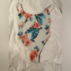 San Lorenzo Bikini one piece never worn Size XS-S